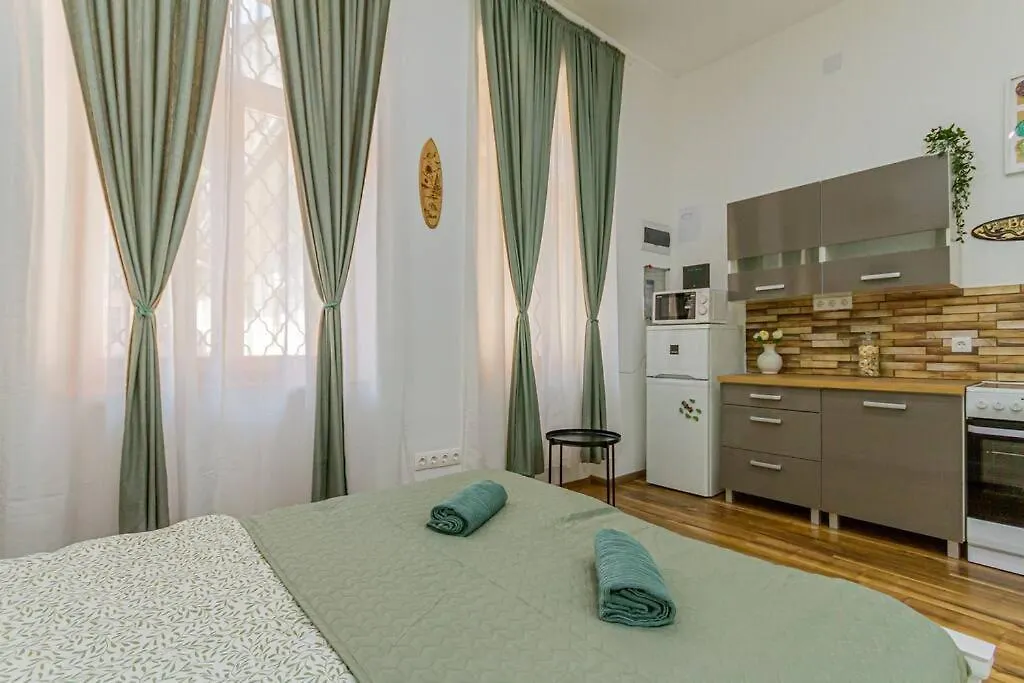 Balinese Style Downtown Apartment Budapeszt 0*,